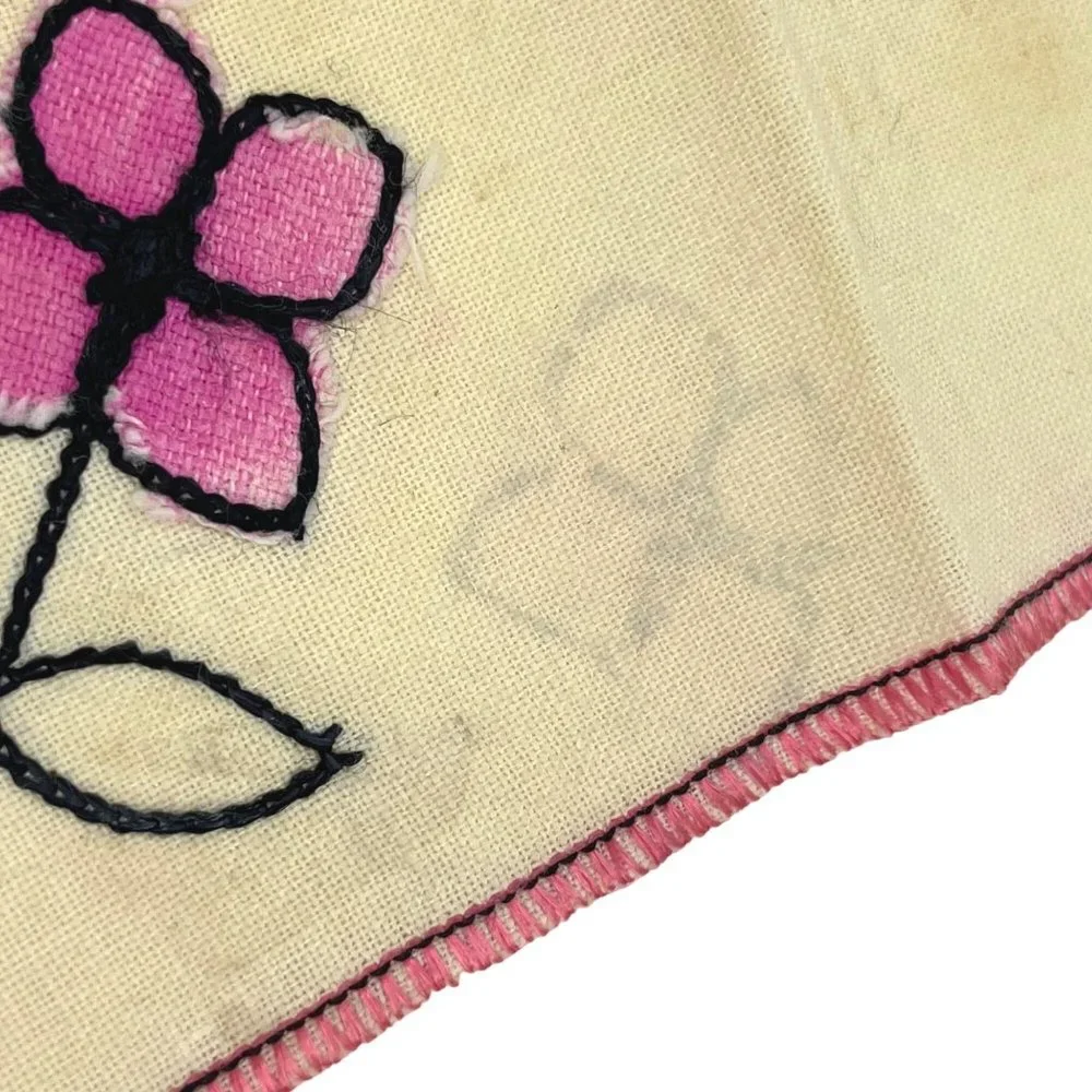 Vintage Set of 4 Linen Cocktail Luncheon Napkins Pink Flower Embroidered